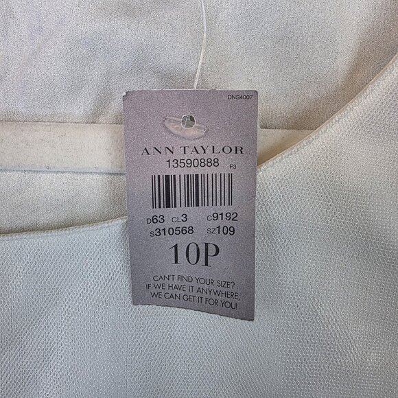 Ann Taylor Blouse Womens 10P Petite Cream Black Lace Floral Scallop Hem New - Picture 3 of 9